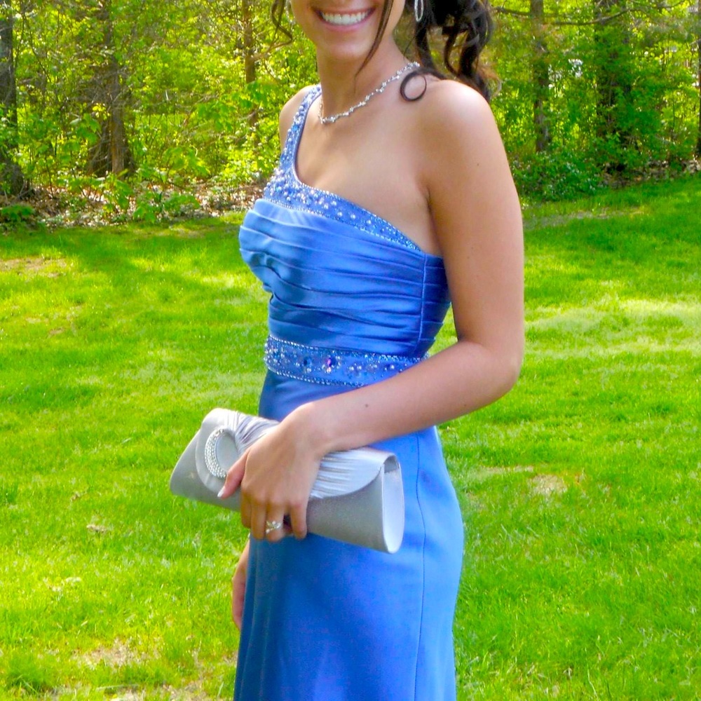 Adriana Papell Evening Gown Size 2 - Picture 2 of 16